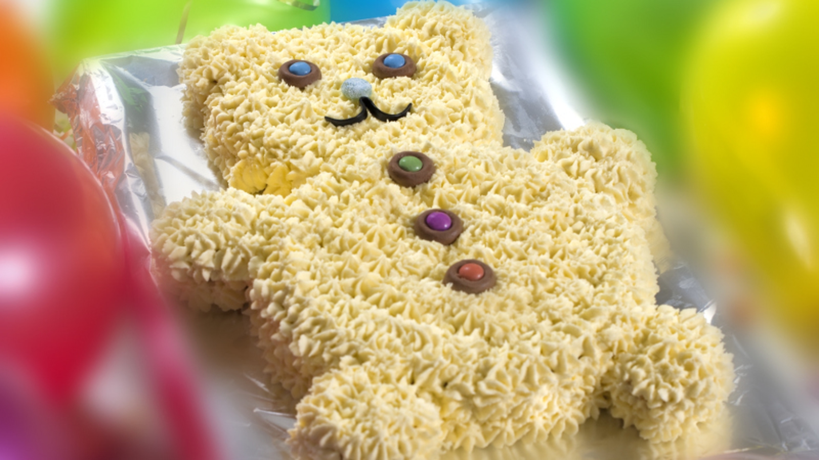 Adorable Teddy Bear Cake - Jeanette's Cakes