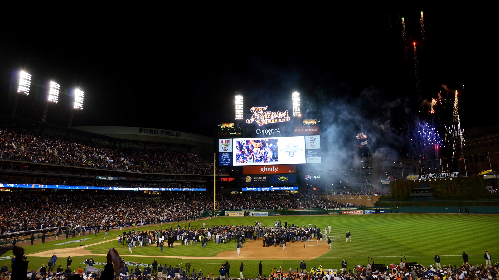 Giants sweep Tigers away for World Series title 