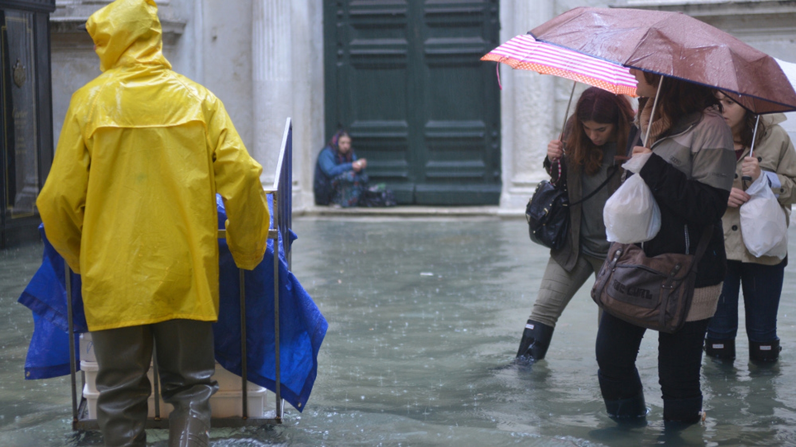 Heavy rain causes major flooding in Italy