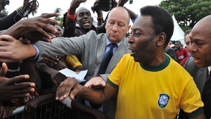Pele has been discharged from hospital