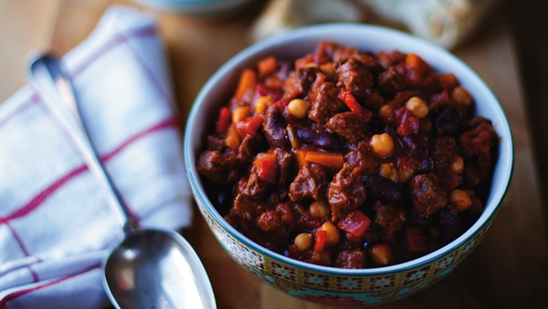 Slow-cooked Meaty Chilli