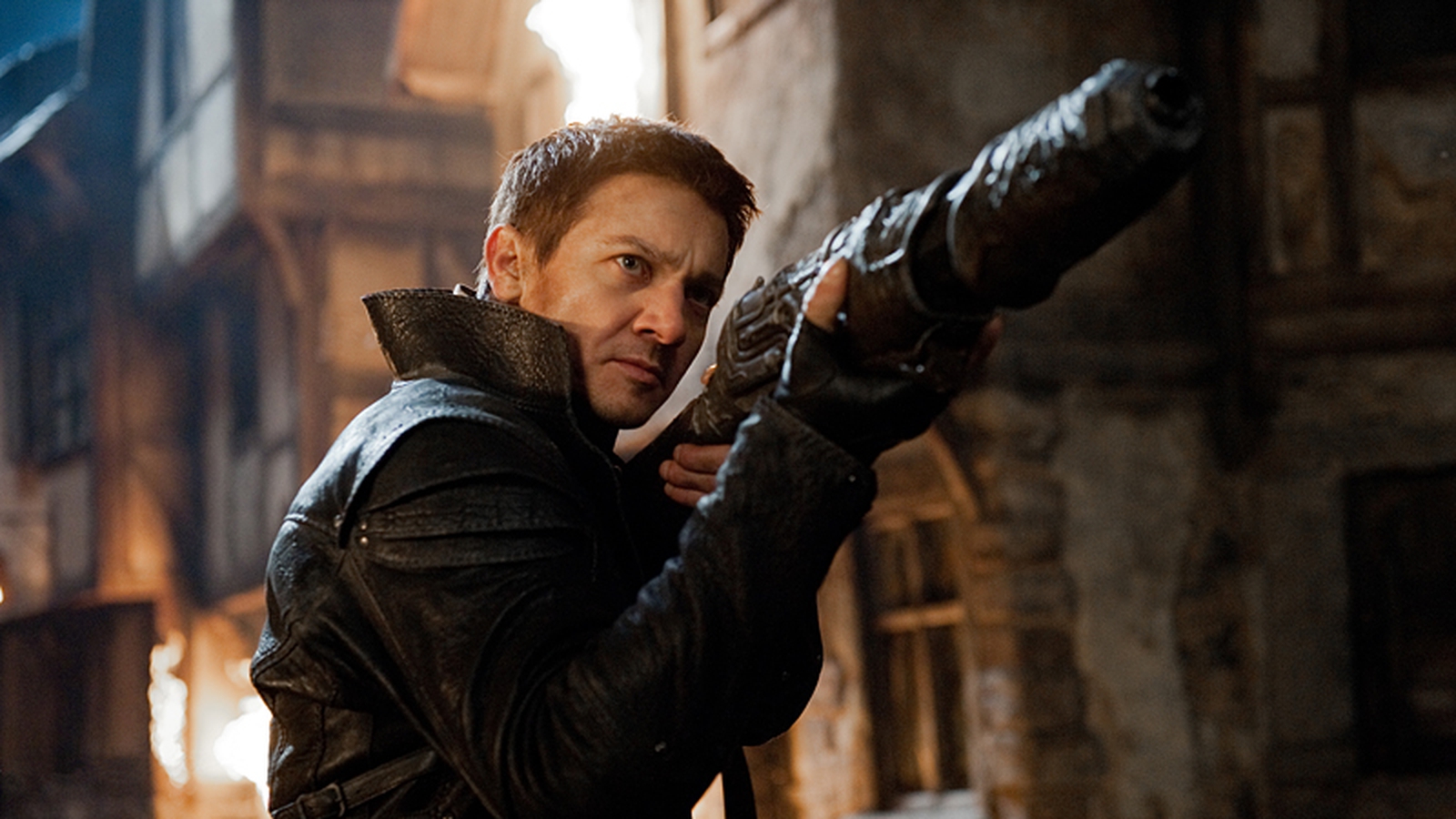 Review: HANSEL & GRETEL: WITCH HUNTERS