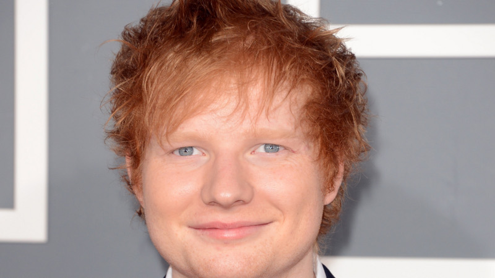 Ed Sheeran donates gongs to friends