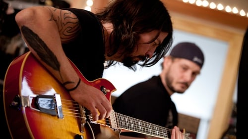 Grohl on guitar
