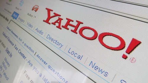 Yahoo's revenue fell 11.3% to $1.09 billion in the first quarter, the first decline after four quarters of growth in a row