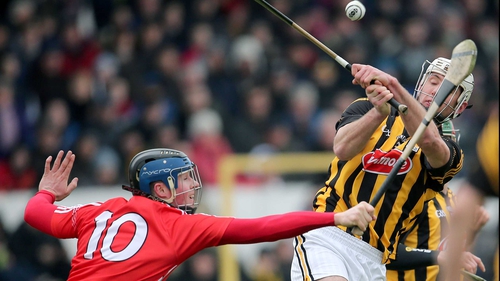 Kilkenny's Michael Fennelly scored late on to help his side to a narrow win
