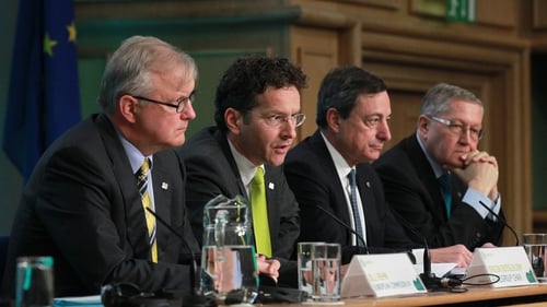 Olli Rehn, Jeroen Dijsselbloem, Mario Draghi and Klaus Regling speak to the media at Dublin Castle