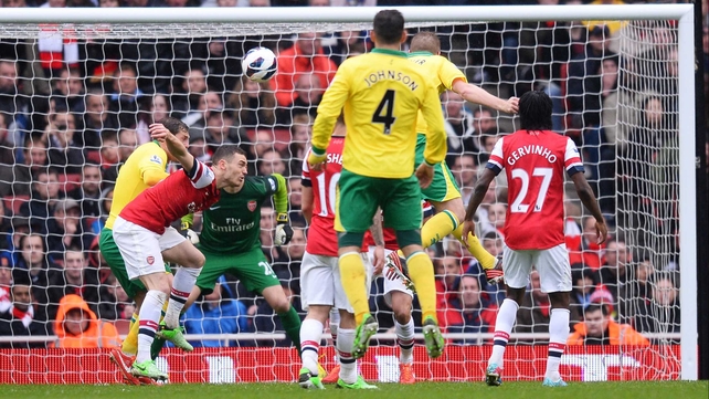 Michael Turner scores against Arsenal