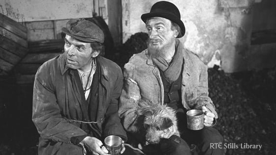 Brendan Cauldwell and David Kelly in 'Strumpet City' (1979)