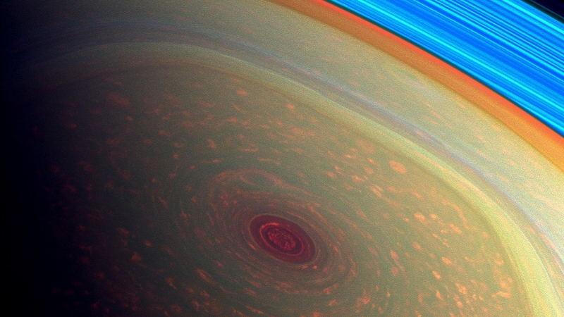NASA plans to dive Cassini into Saturn's rings 22 times