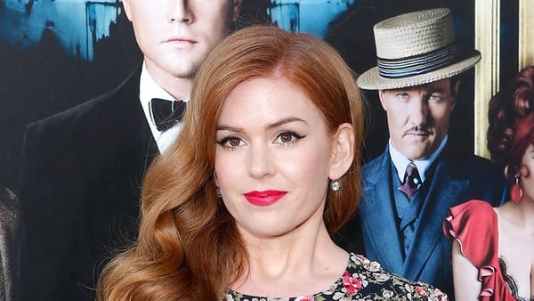 Isla Fisher is writing her first screenplay with her mum
