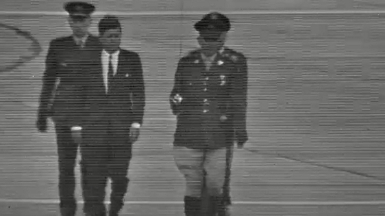 President Kennedy departs from Shannon (1963)