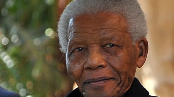 Nelson Mandela has spent a second night in hospital
