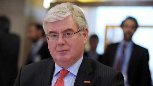 Eamon Gilmore briefs ministers over an EU budget deal