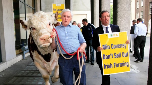 Farmers held a protest outside the Department of Agriculture in Dublin