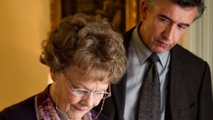 Philomena Lee, played by Judi Dench, and Steve Coogan as journalist Martin Sixsmith