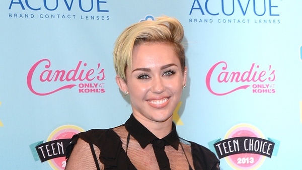 Miley Cyrus took home the Choice Style Icon
