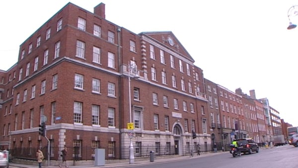 The HSE report says the hospital is deemed to be non-compliant with Government pay policy