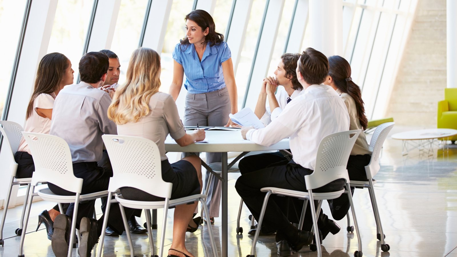 4 Out Of 5 Women Says Glass Ceiling Still Exists Poll