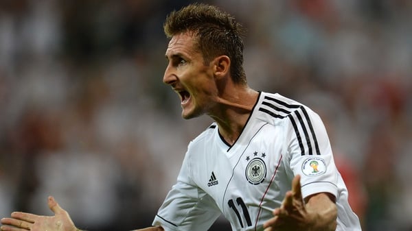 Miroslav Klose scored on 33 minutes