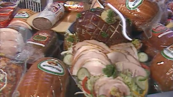 Irish food on display at food and drink fair (1988)
