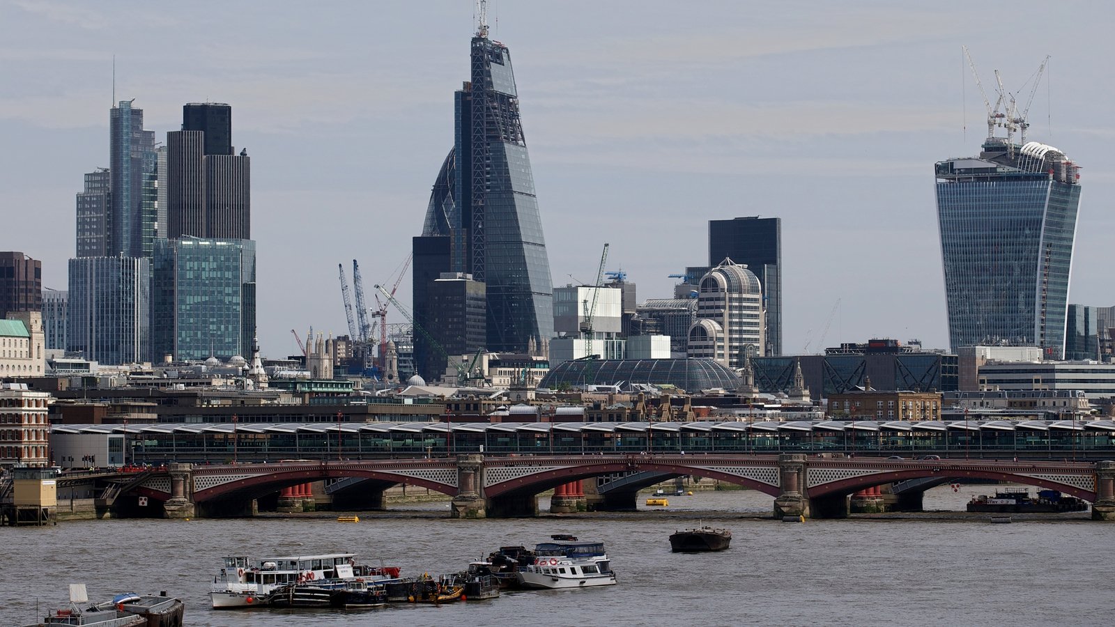 Banks have a year to shift clearing from London to EU