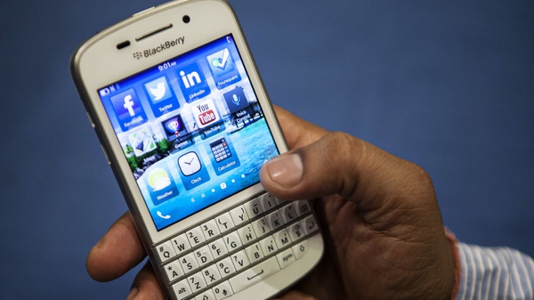 Blackberry said that revenue from smartphone sales also rose for the first time in four quarters