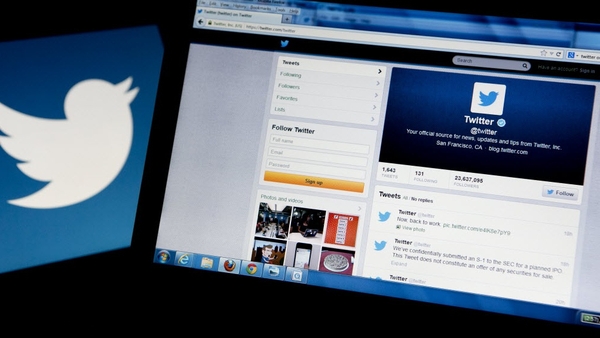 Periscope's launch comes a month after the rollout of rival Meerkat