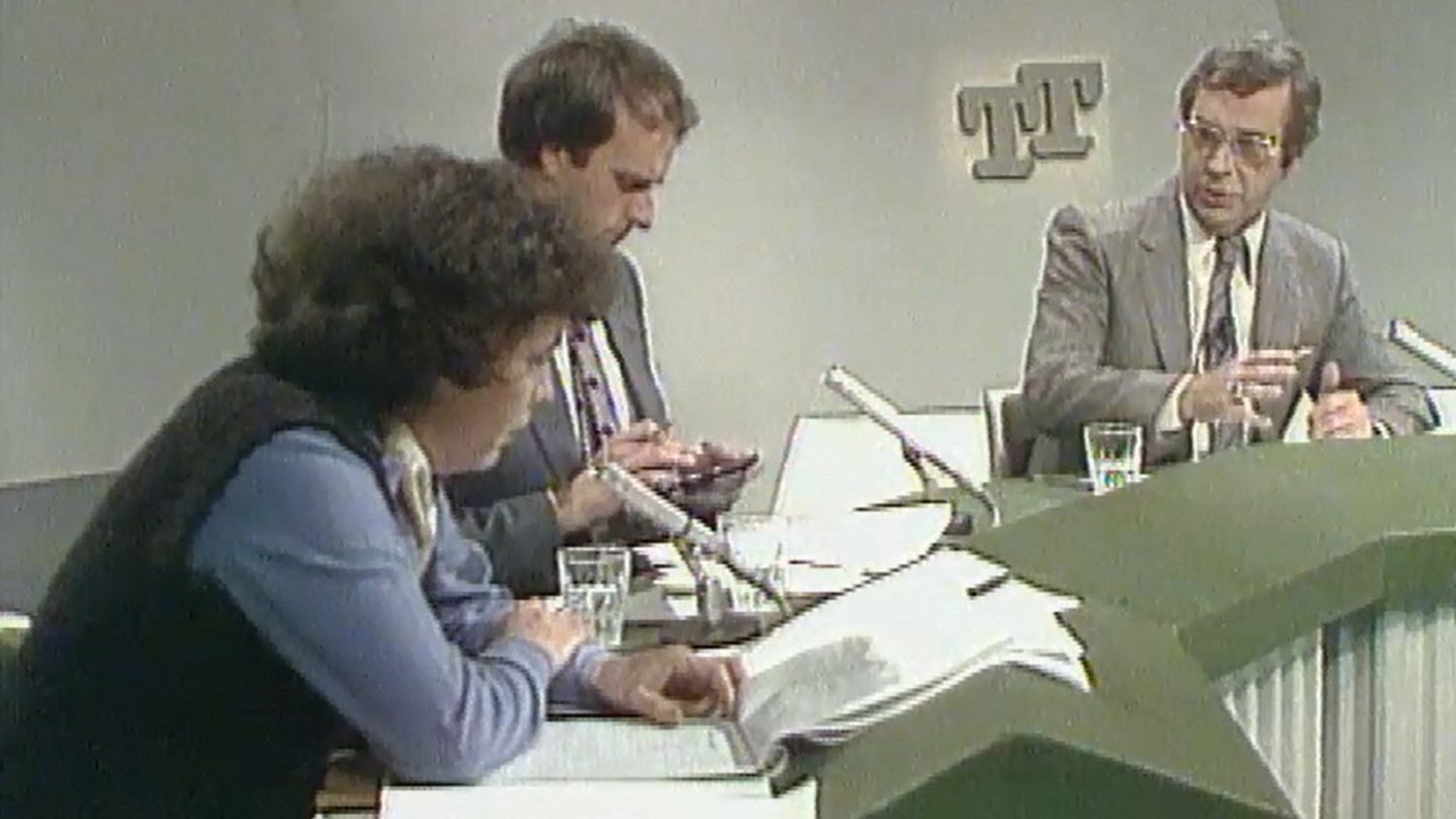 RTÉ Archives | Politics | Budget 82 Studio Debate