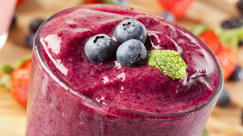Kevin Dundon's Banana and Berry Smoothie