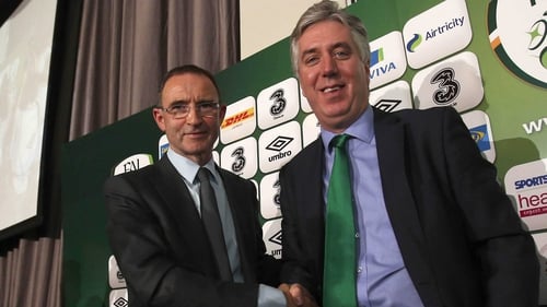 O'Neill has a two-year contract with the FAI and Chief Executive John Delaney said the goal is qualification for Euro 2016