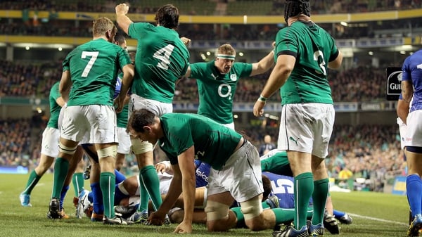 Peter O'Mahony touched down after a maul for an Ireland try