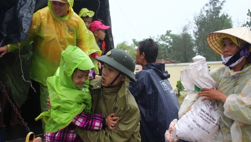 Haiphong disaster prevention centre in Vietnam immediately began an emergency response to evacuate residents while monitoring the water level around the city