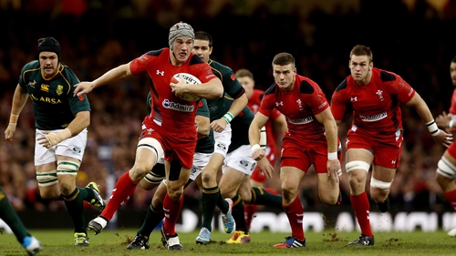 Jonathan Davies is the latest Welsh rugby star to sign for a French club