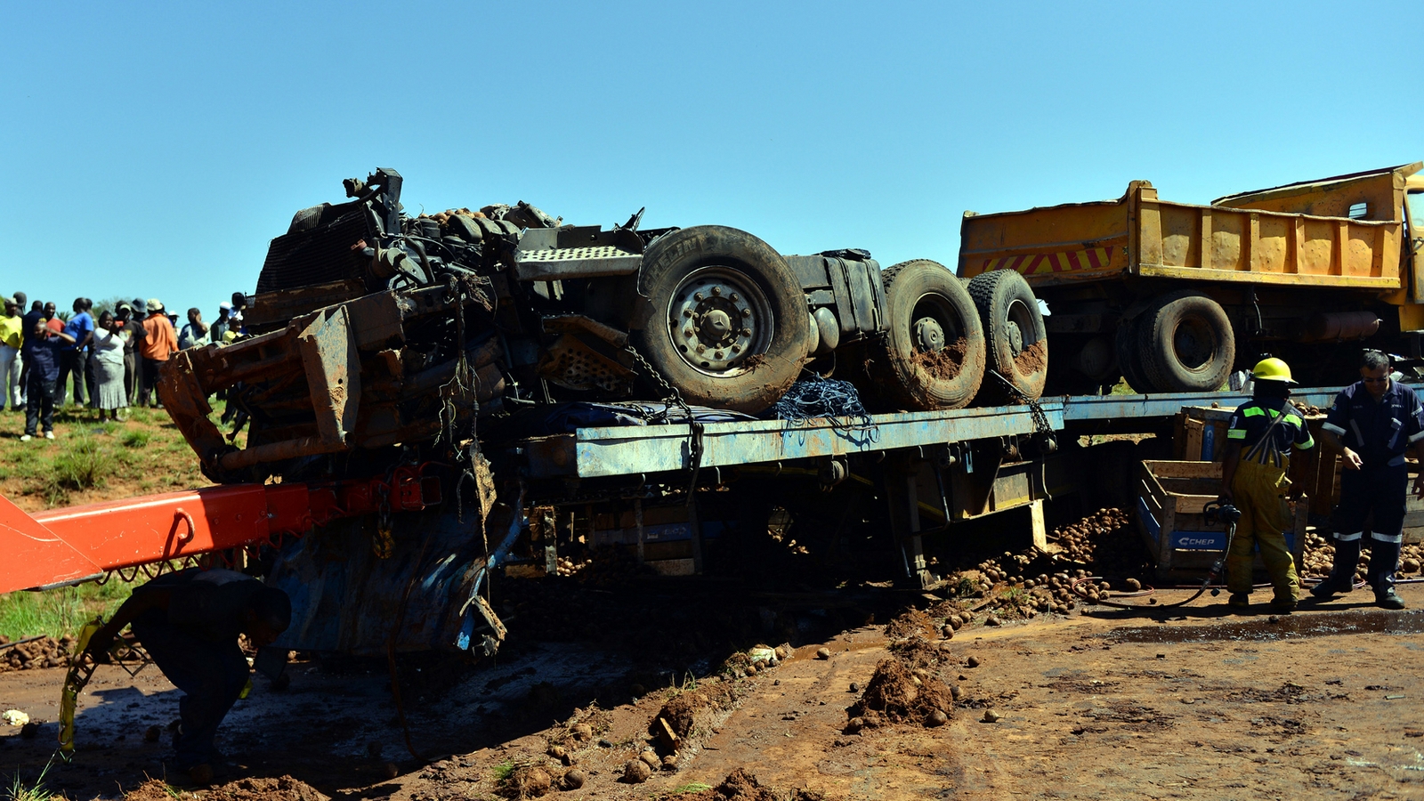 29 people killed in South Africa bus crash