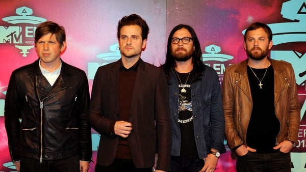 Kings of Leon give girl advice to One Direction