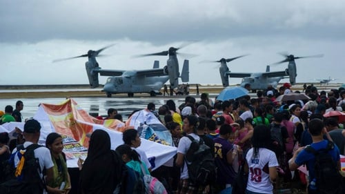 US aircraft and personnel have arrived in the Philippines to help with the relief effort