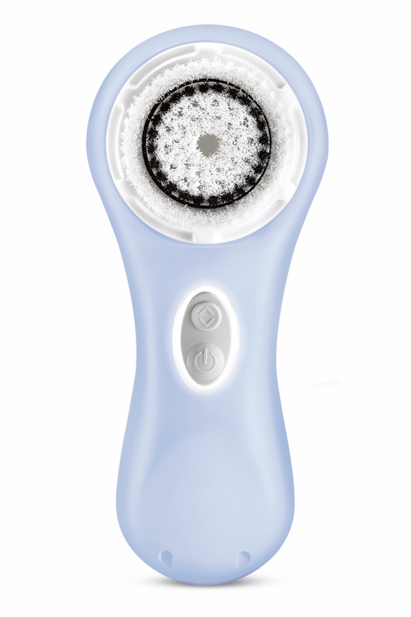 This revolutionary oscillating cleansing brush leaves skin smooth, soft and deeply cleansed. A mus-have for skin puritants! Clarisonic Mia €229 available exclusively from Brown Thomas Dublin, Limerick, Cork and Galway f