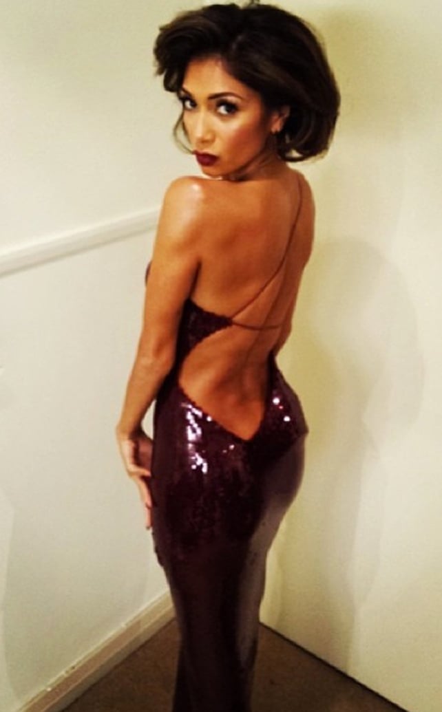 Nicole Scherzinger wows in backless dress