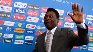 Pele has recovered from stomach pains