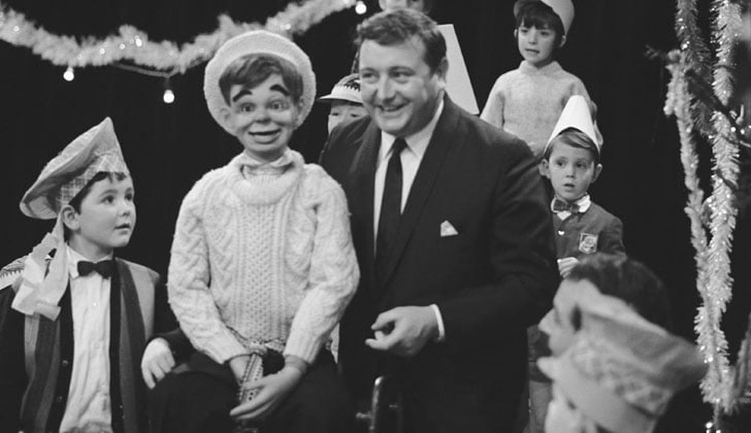 RTÉ Archives | Arts and Culture | Lambert Puppet Theatre
