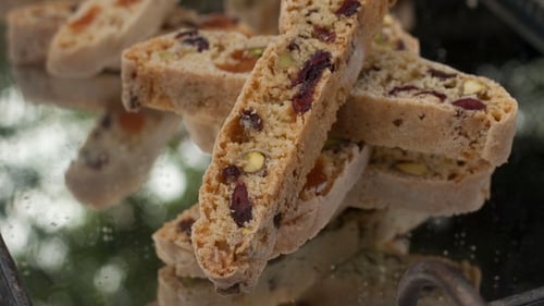 Biscotti with Dried Apricots and Cranberries