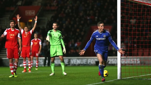 Fernando Torres heads Chelsea's second