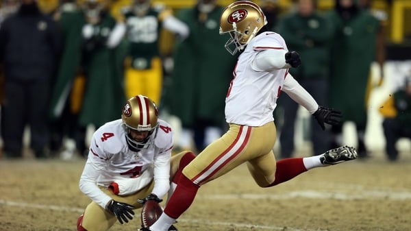 Phil Dawson kicks a 33-yard field goal to win the game for the 49ers