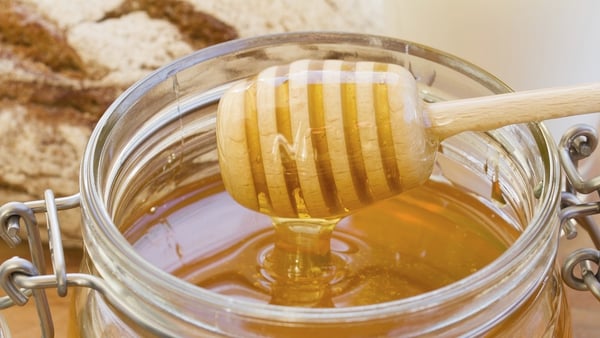 Neven Maguire's Honey and Clove Sauce