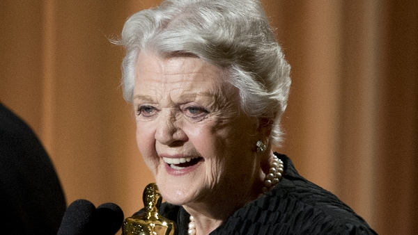 Angela Lansbury honoured with a Lifetime Achievement Award