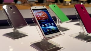 Deal to sell Motorola to Lenovo ends Google's run as a handset maker