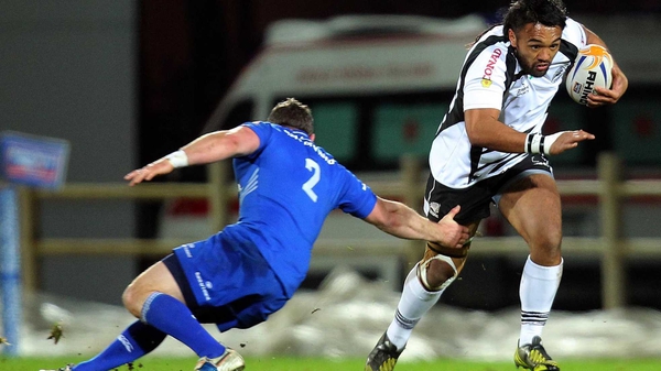 Kelly Haimona in action for Zebre