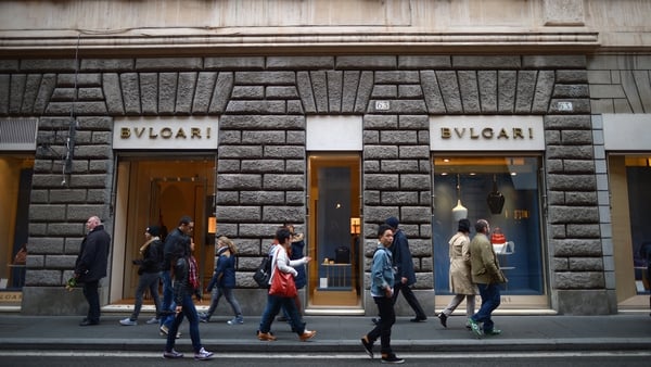 Italian retail sales slump by 2.1%