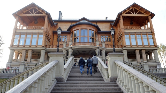 Viktor Yanukovych's palatial home